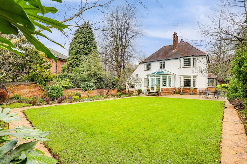 Property photo 1 of 34