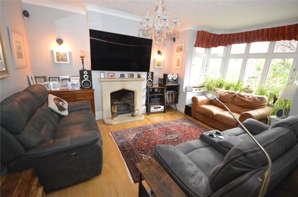 Property photo 2 of 19 Picture No. 04