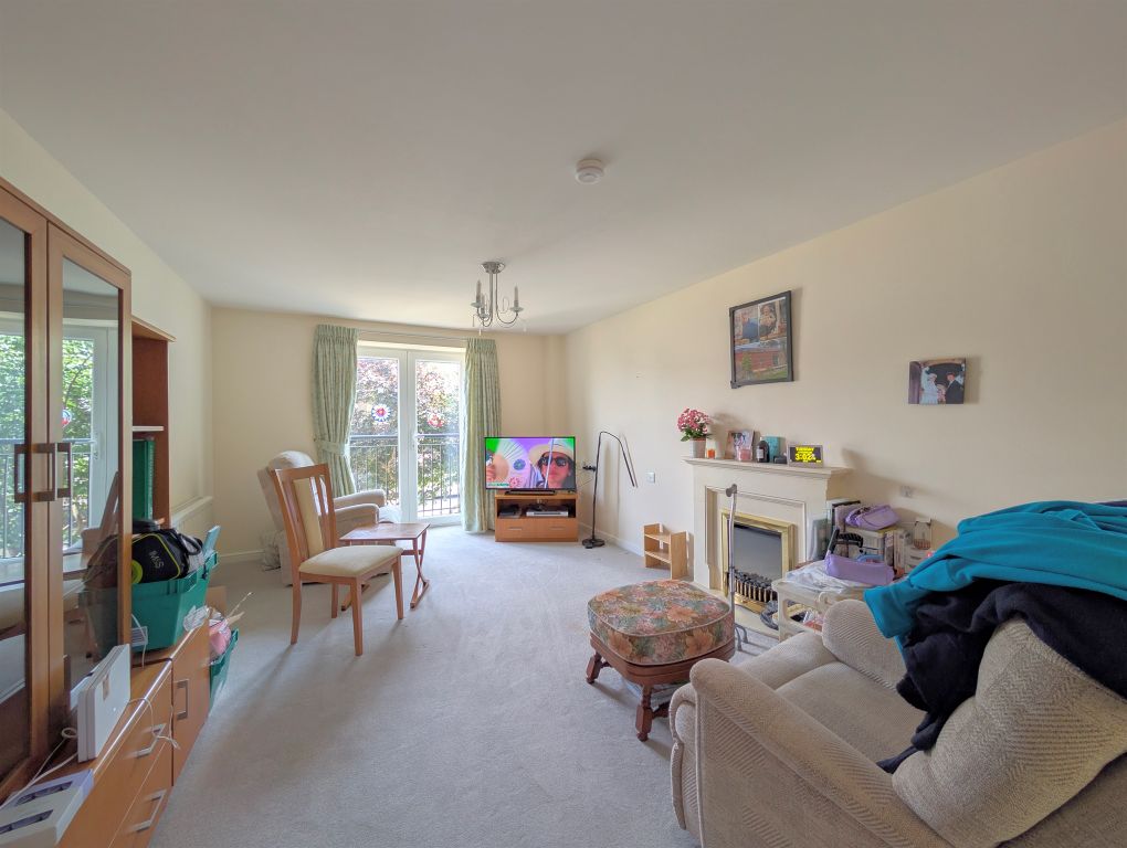 Property photo 2 of 13