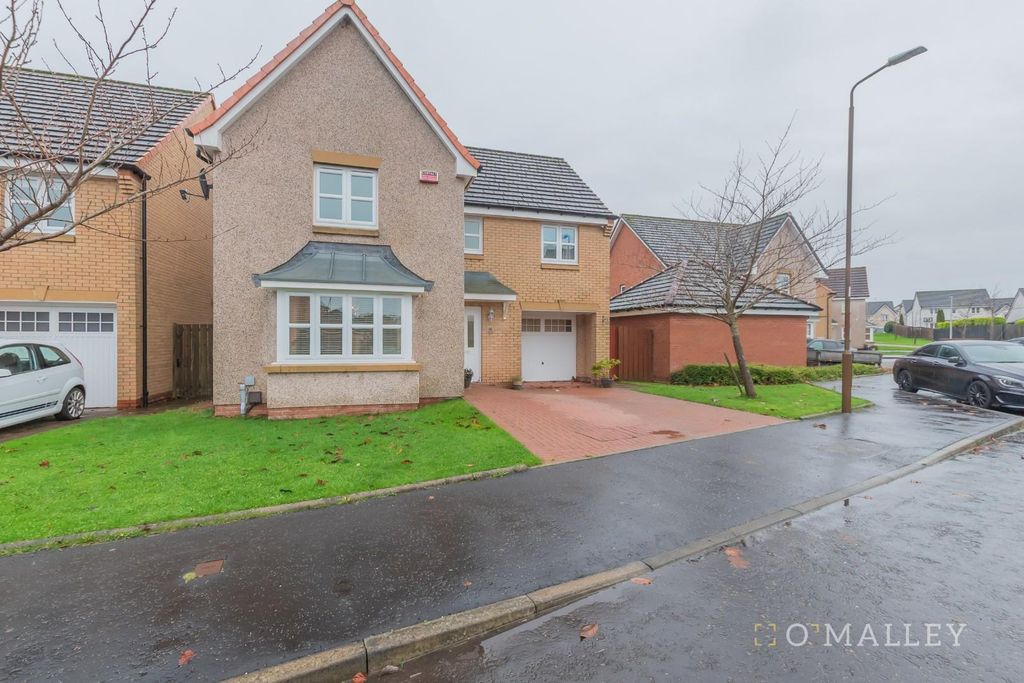 Property photo 1 of 15 External Front