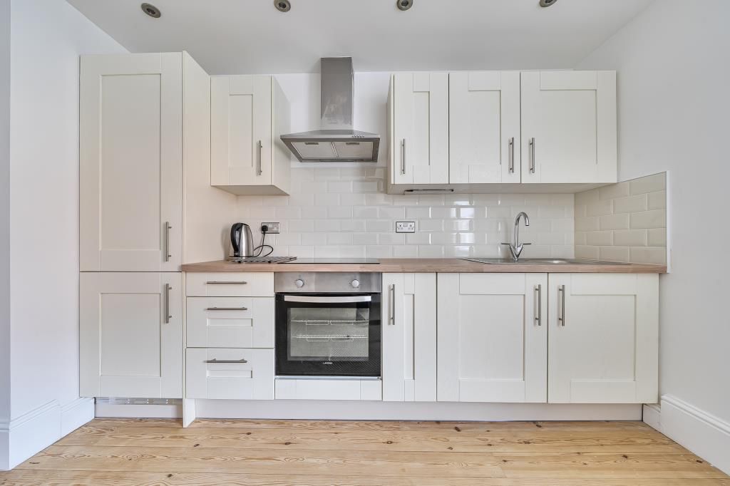 Property photo 3 of 16 Kitchen