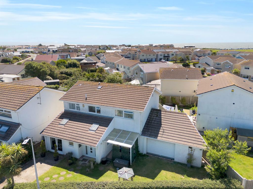 Property photo 1 of 51
