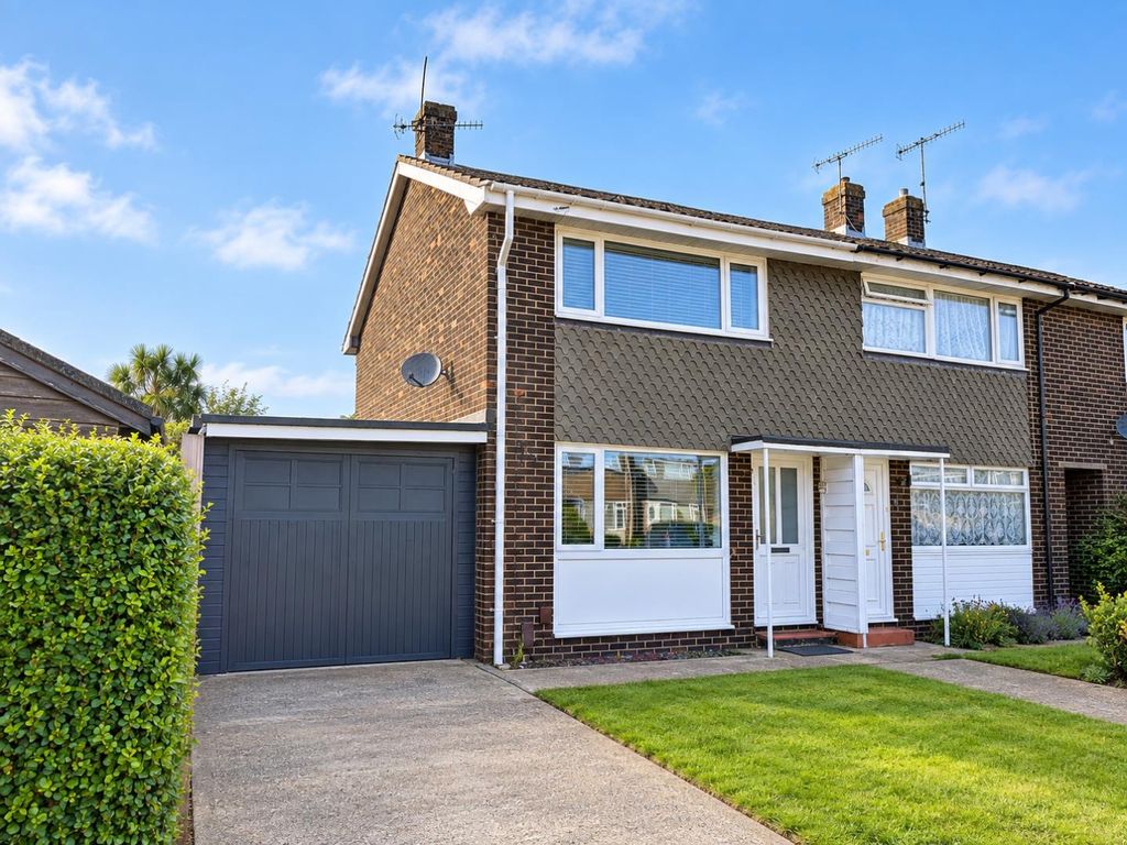 Property photo 1 of 17 1 Deneway.Png