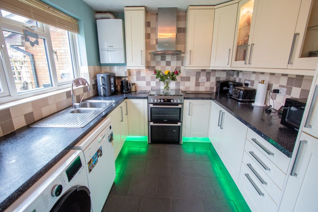 Property photo 2 of 12