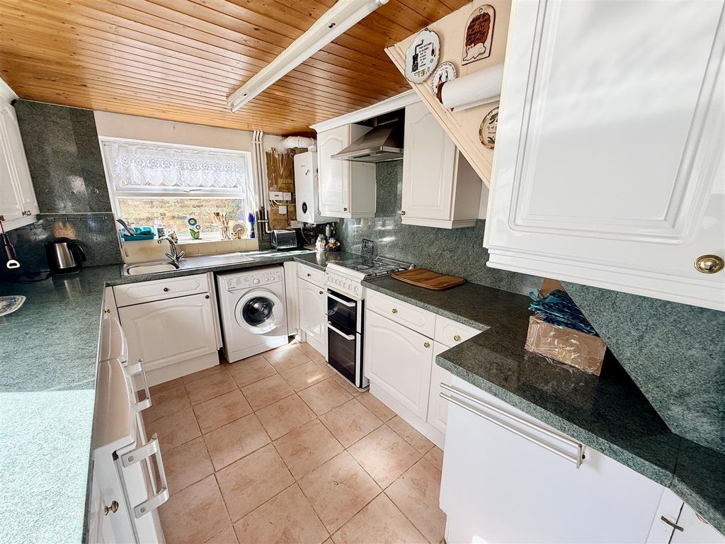 Property photo 3 of 13 For Sale By Aspire Residential | London Street