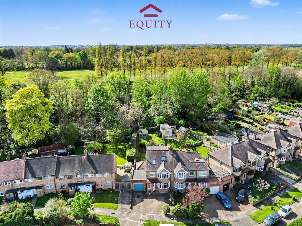 Property photo 2 of 43 Picture No. 40