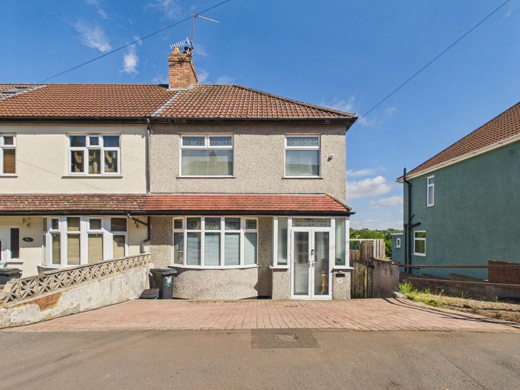 Property photo 1 of 40 Cam01530G0-Pr0476-Still059.Jpg