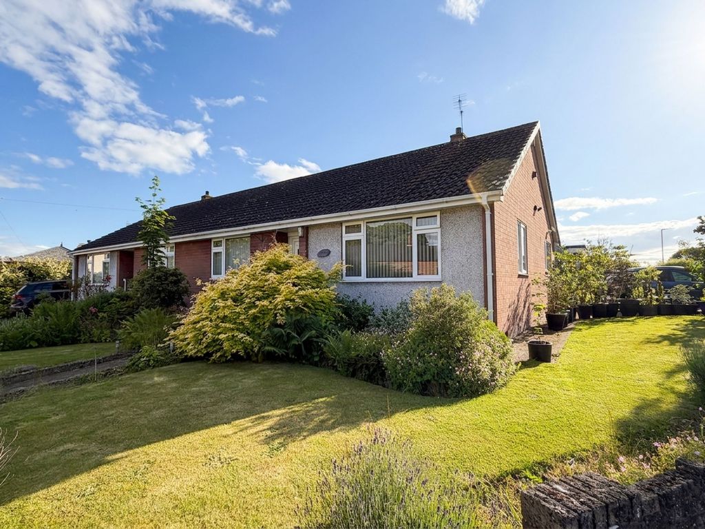 Property photo 1 of 11 Buffs Croft
