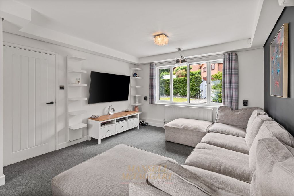 Property photo 2 of 23