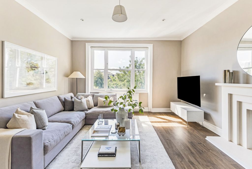 Property photo 1 of 12 4528460