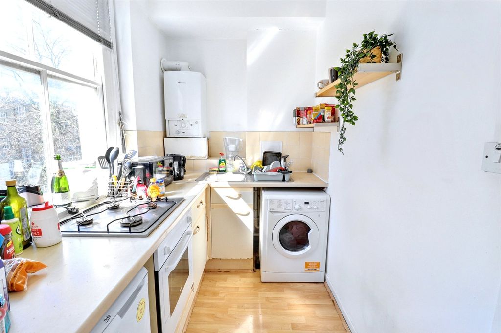 Property photo 3 of 6 Picture No. 01