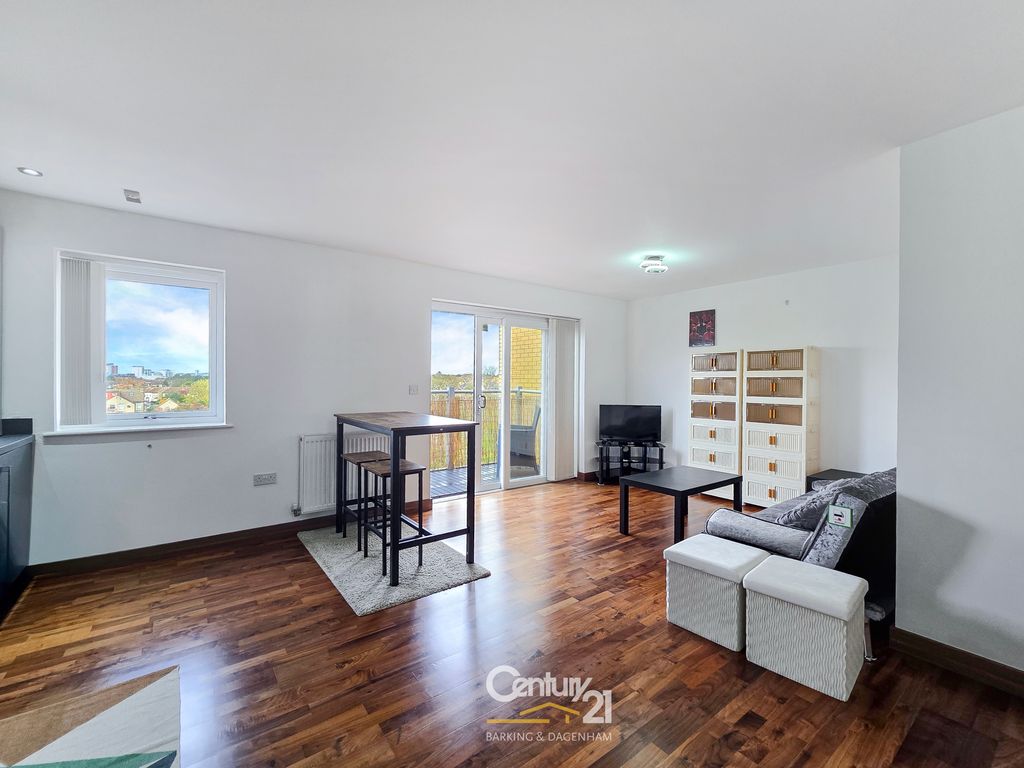 Property photo 3 of 20