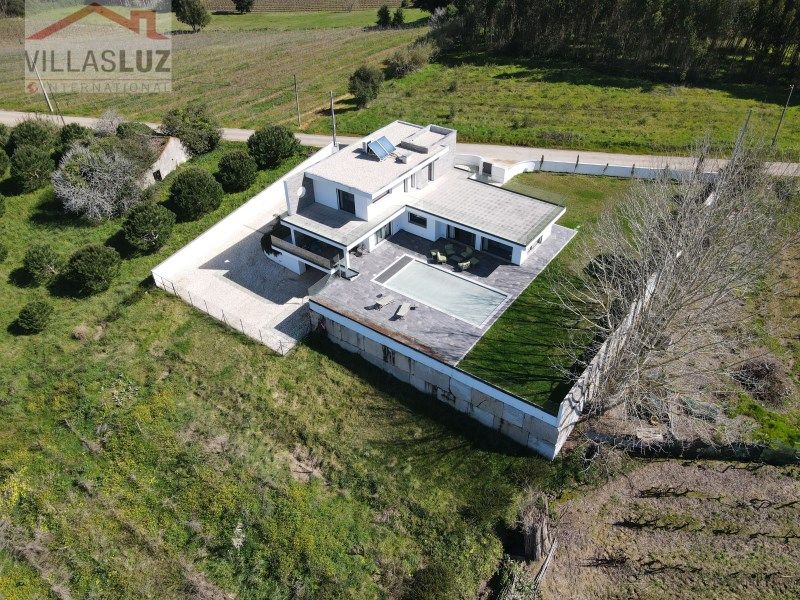 Property photo 2 of 69