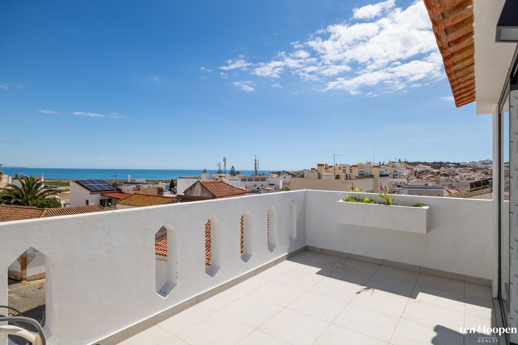 Property photo 1 of 30