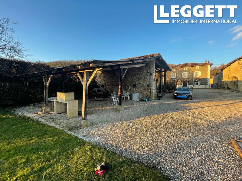 Property photo 2 of 10