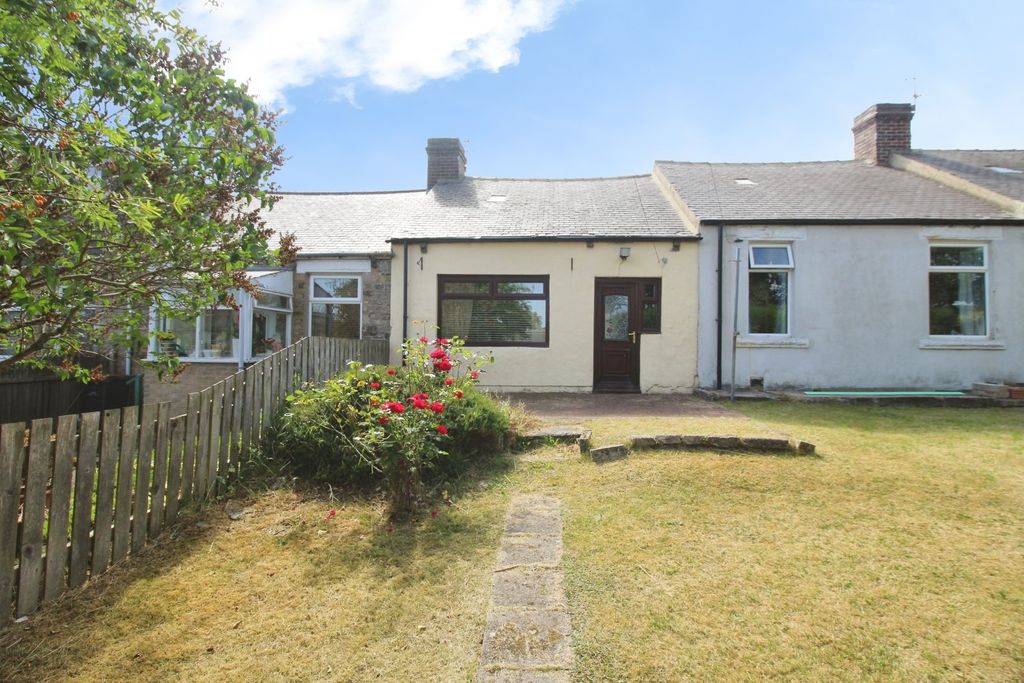 Property photo 1 of 12 Front External