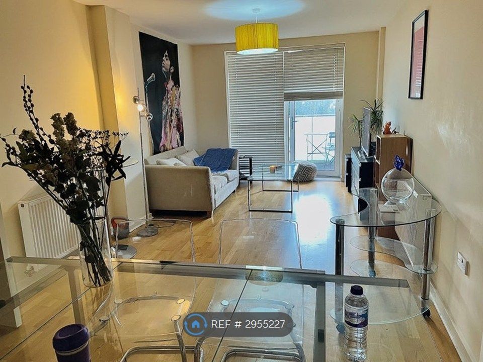 Property photo 2 of 9