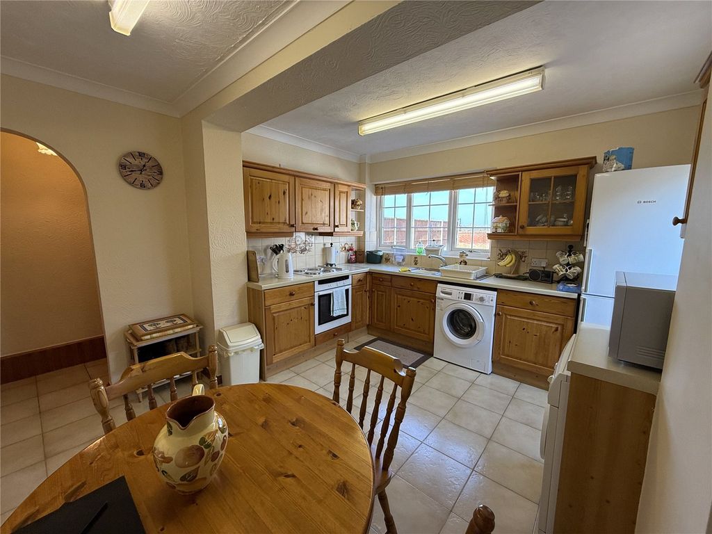 Property photo 2 of 25 Picture No. 31