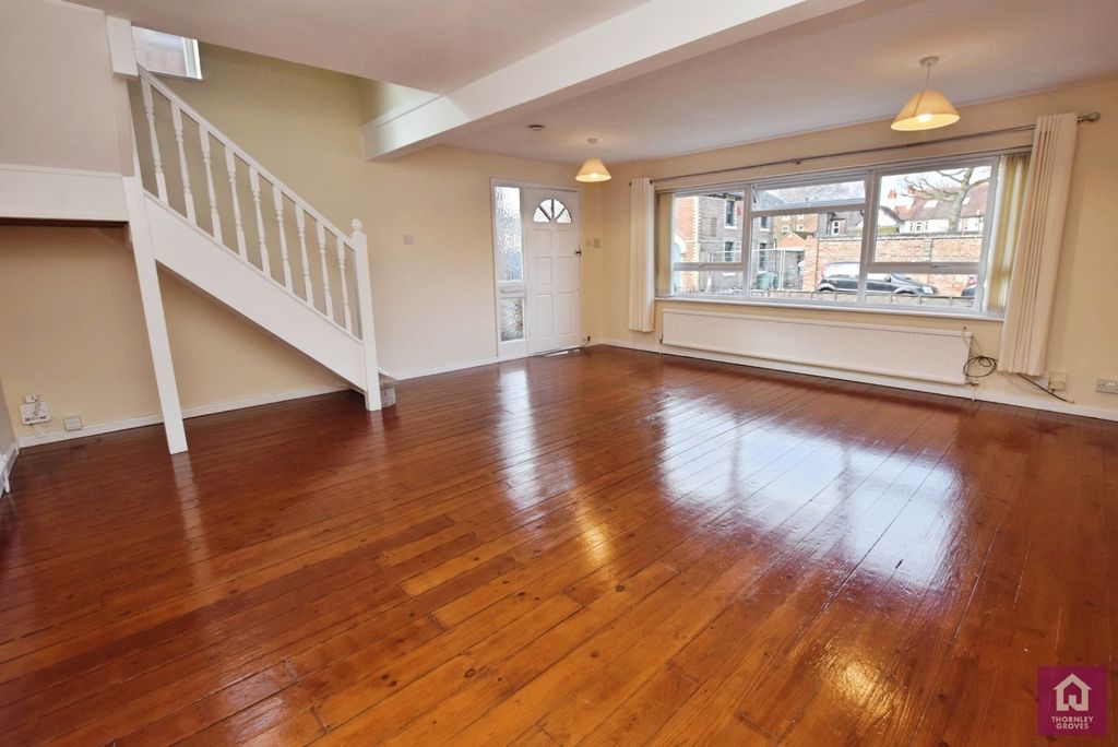 Property photo 2 of 14 Living Room