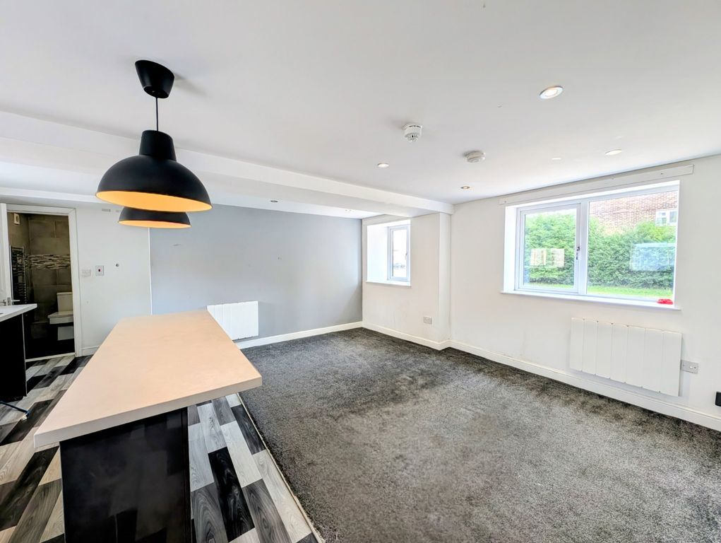 Property photo 2 of 12 Picture No. 02