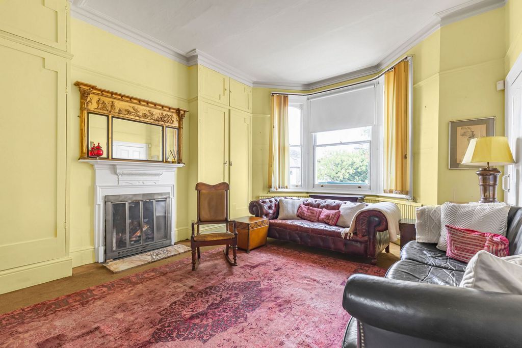 Property photo 2 of 13 Photo 1