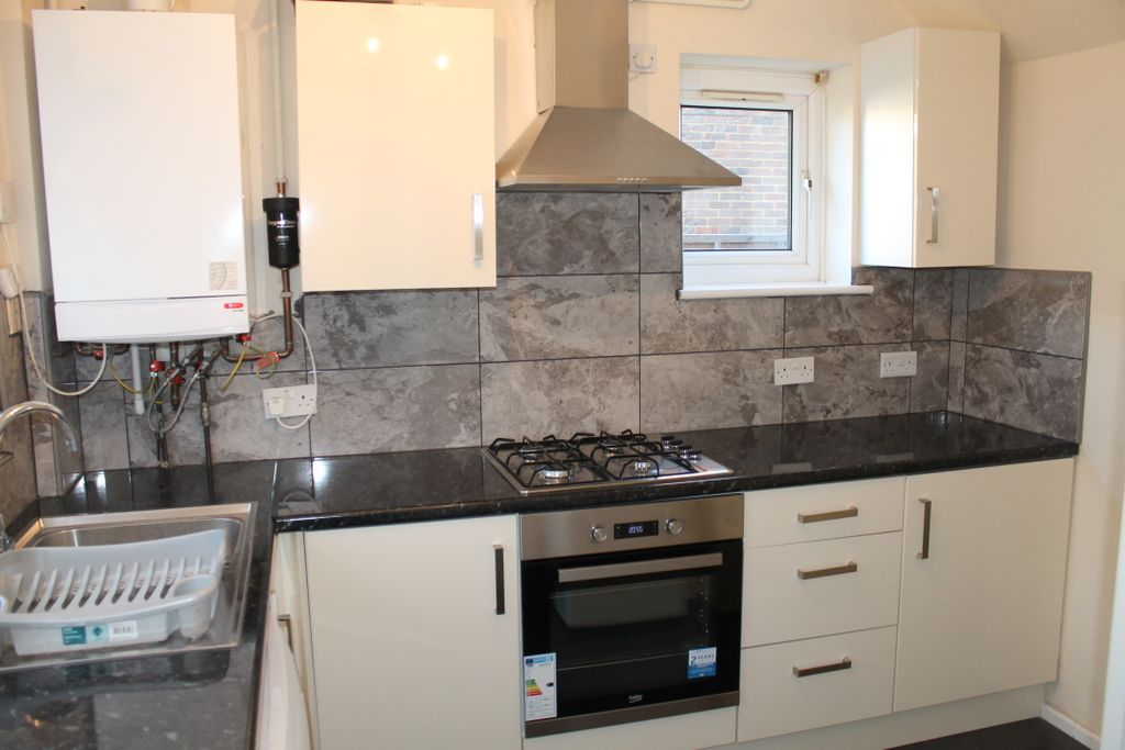 Property photo 1 of 14 Kitchen
