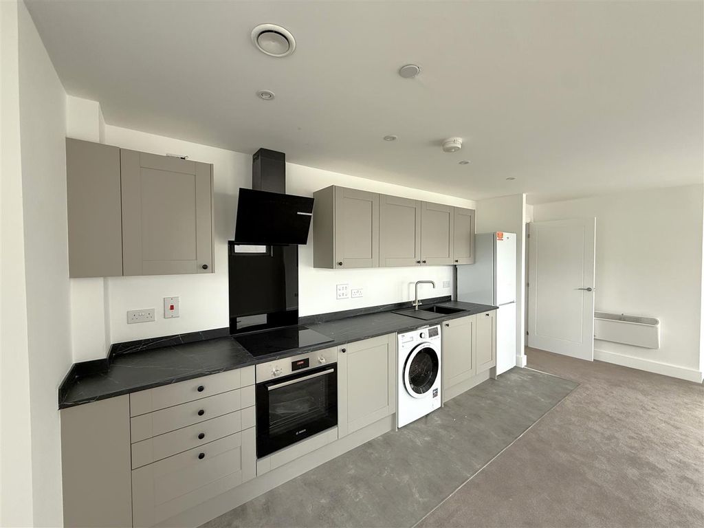 Property photo 3 of 13 Img_2485.Jpg