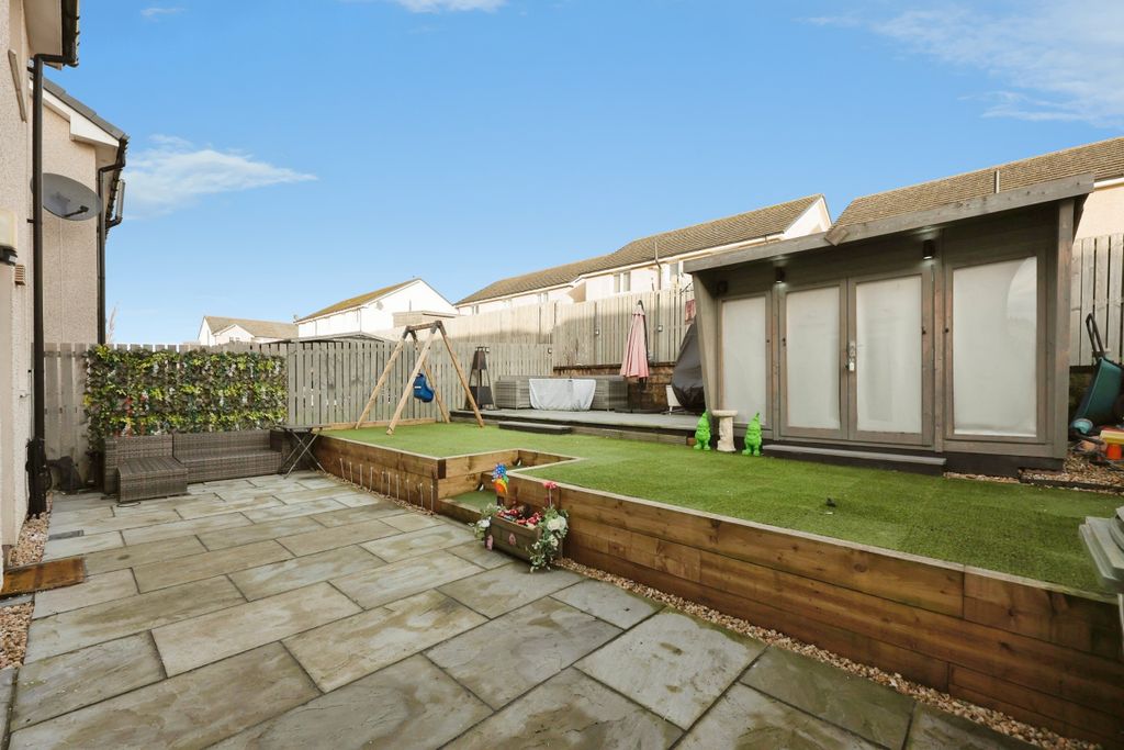 Property photo 2 of 20 Rear Garden