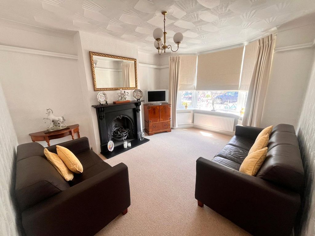 Property photo 2 of 15 Picture No. 08
