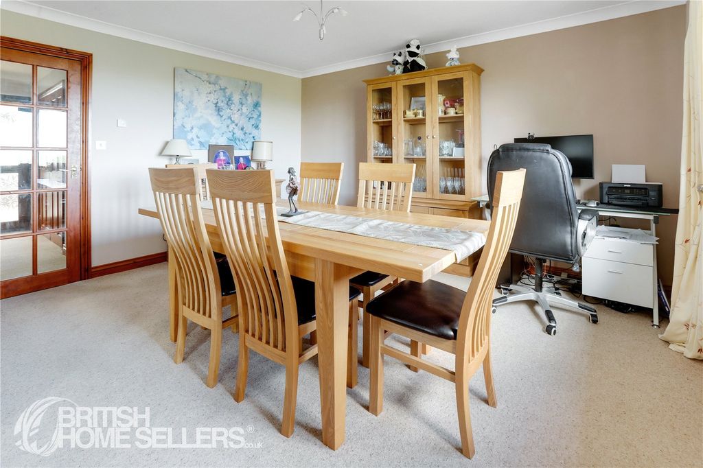Property photo 3 of 15 Picture No. 09