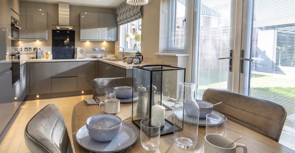 Property photo 3 of 13 Kitchen Diner