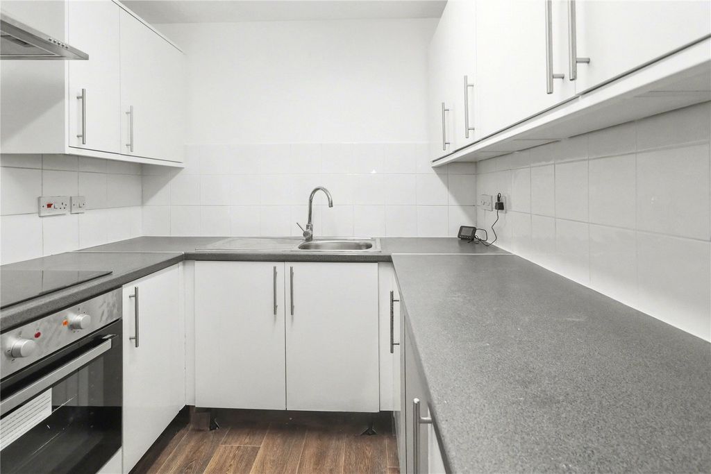 Property photo 3 of 9 Picture No. 06