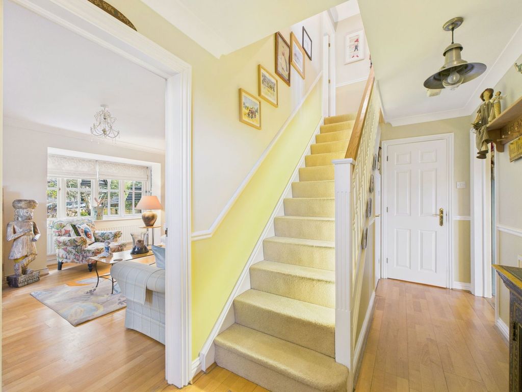 Property photo 2 of 29