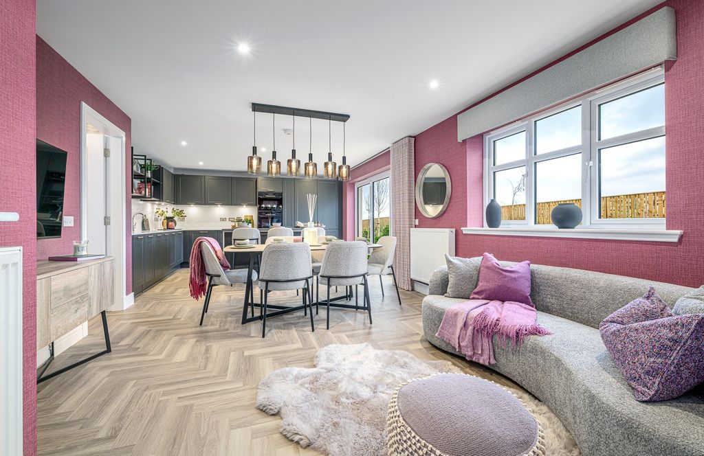 Property photo 2 of 17 Aurs Meadows, Barrhead