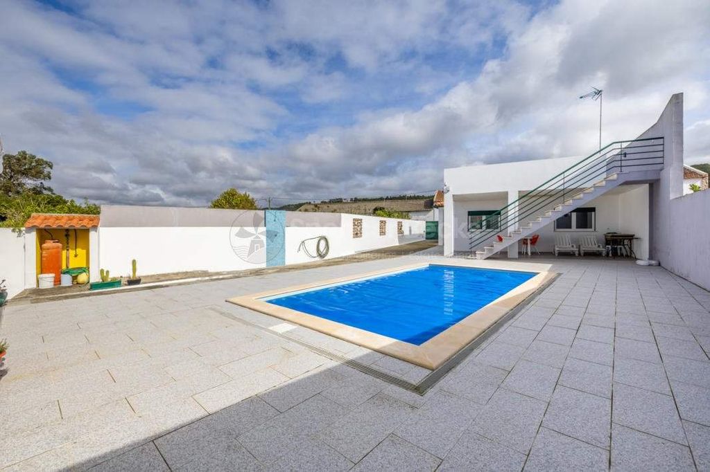 Property photo 1 of 36