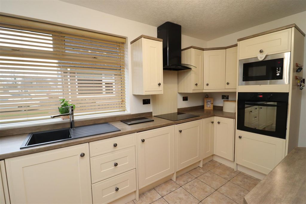 Property photo 2 of 15 Img_6534.Jpg