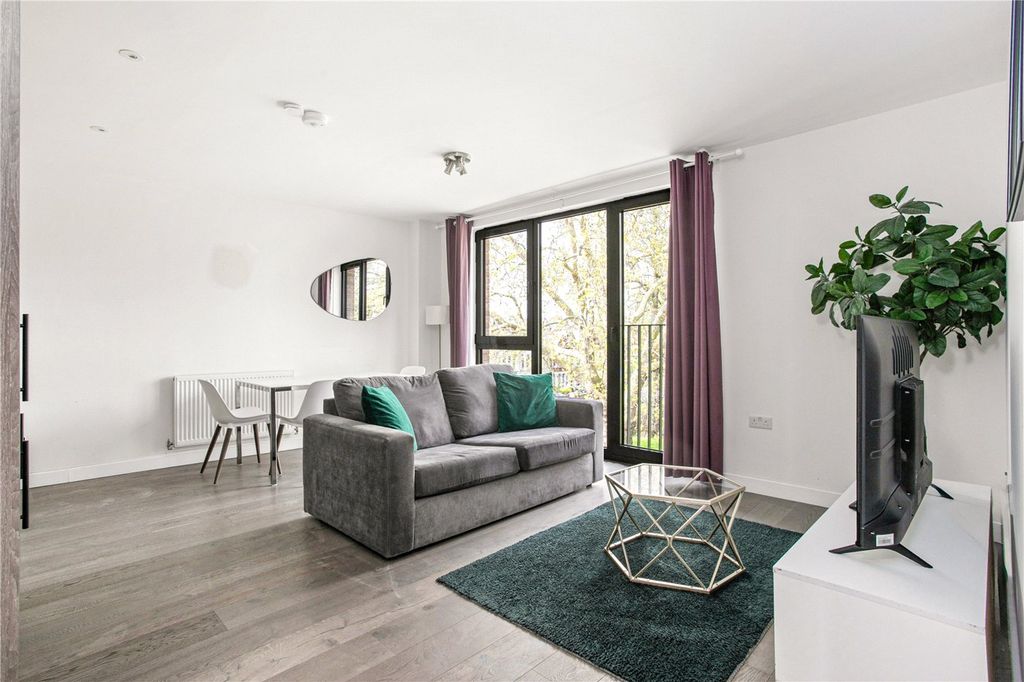 Property photo 2 of 12 Picture No. 07