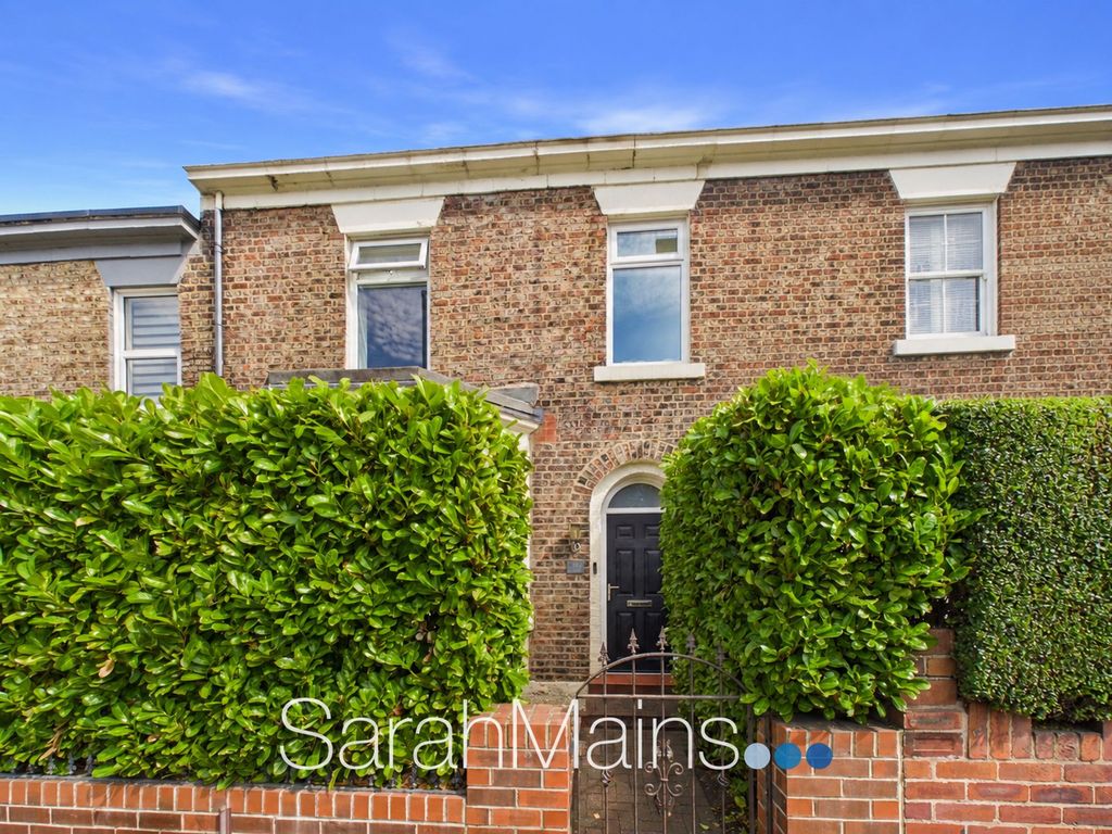 Property photo 1 of 14 External