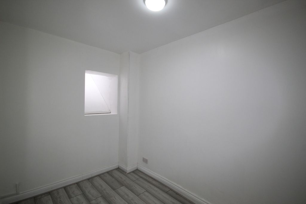 Property photo 3 of 10 Gallery