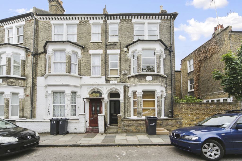 Property photo 1 of 9