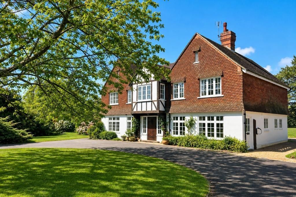 Property photo 1 of 33