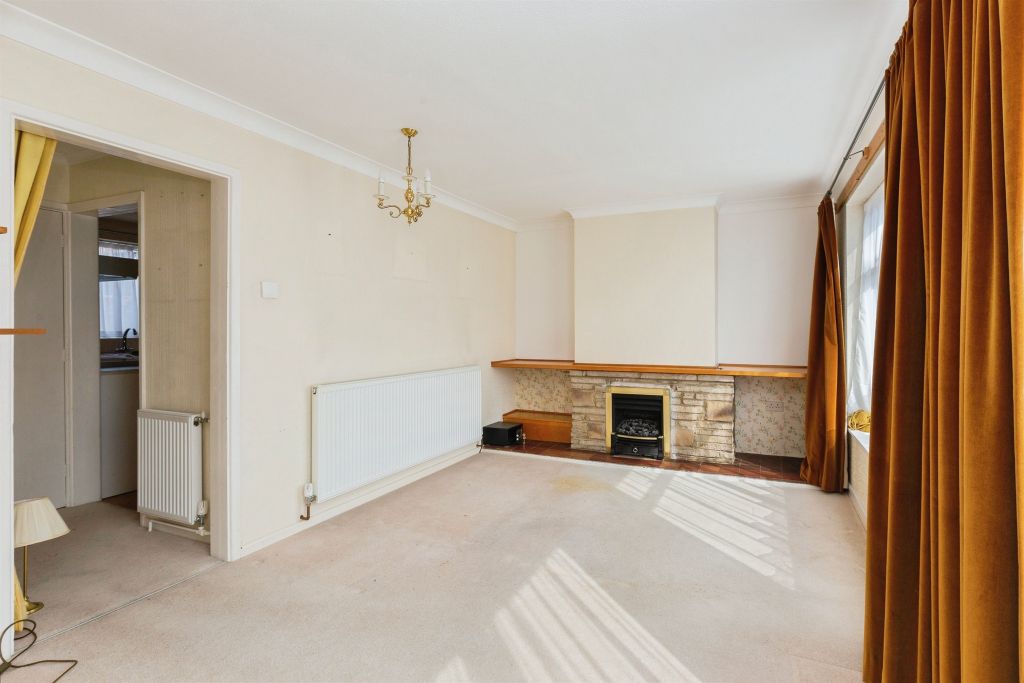 Property photo 2 of 25