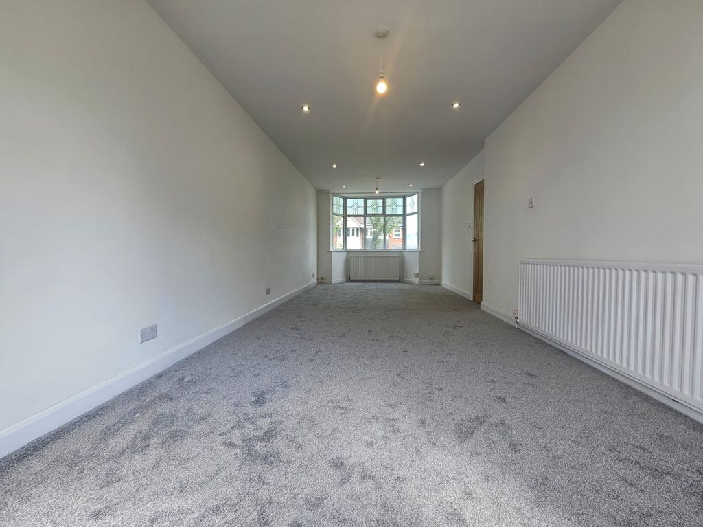 Property photo 2 of 16 Front