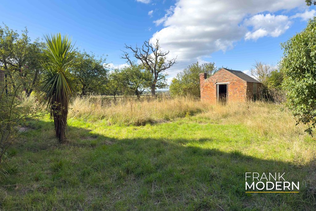 Property photo 3 of 29 Exterior