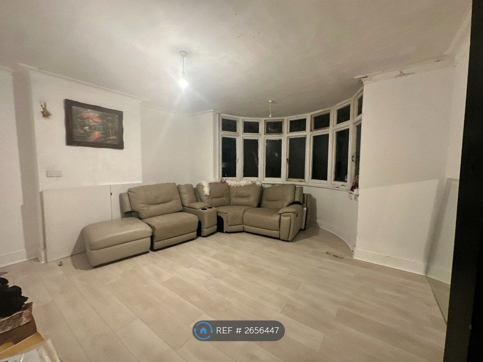 Property photo 1 of 4