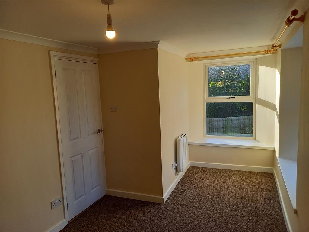 Property photo 2 of 9 Bedroom 2