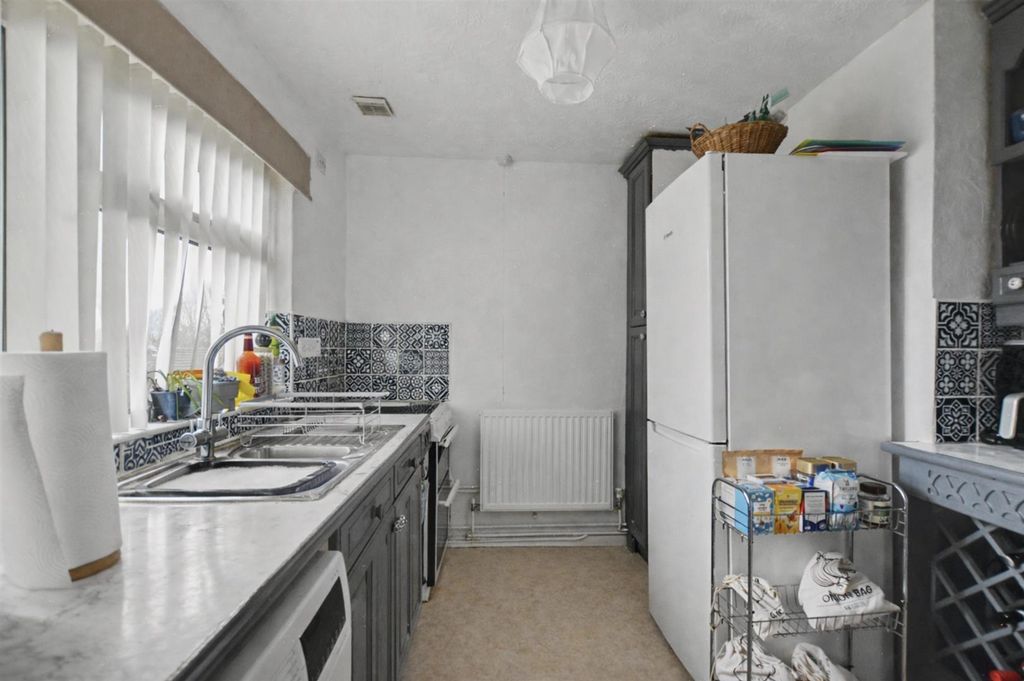 Property photo 3 of 14 Kitchen_1.Jpeg