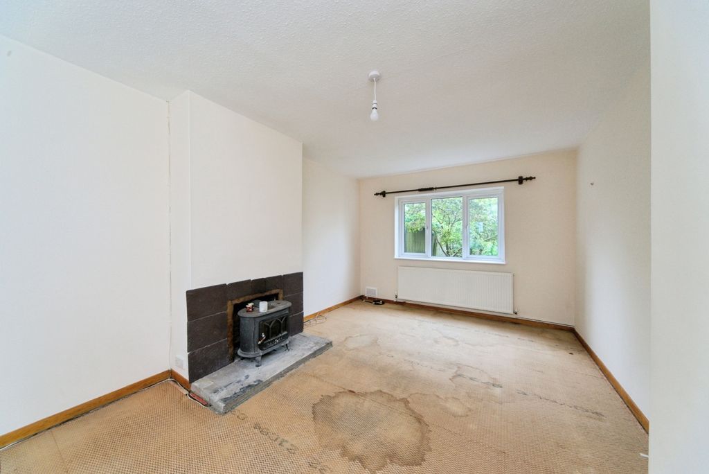 Property photo 3 of 16 Photo