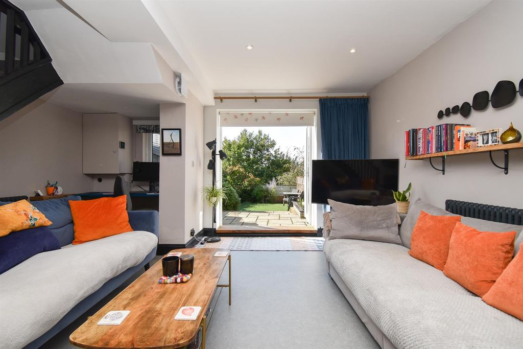 Property photo 2 of 27 Open Plan Living
