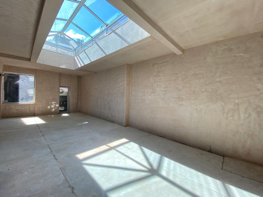 Property photo 3 of 11 Image 3